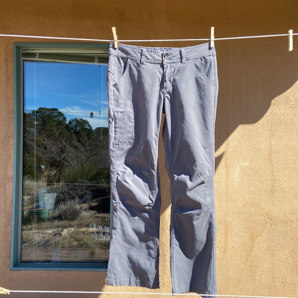 Prana gray “Halle” pants, women’s size 6. 28” inseam